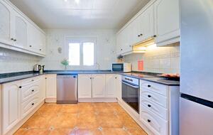 Spacious Family Home Near Arenal Beach - Xàbia, Spain