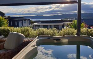 Lakeview Spa Escape Taupō - Taupō, New Zealand
