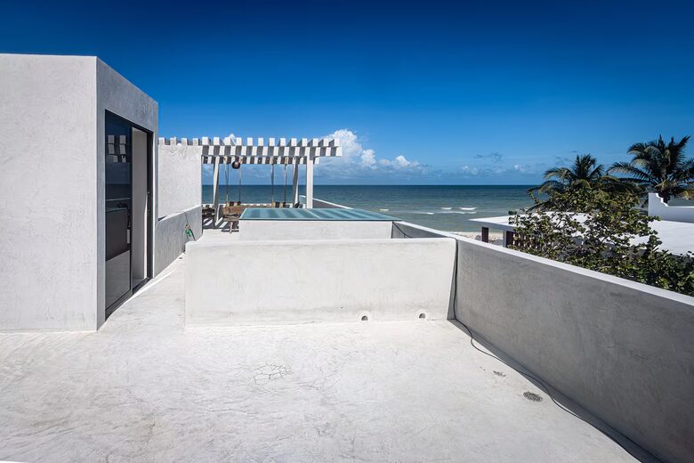 Modern Yucatán Beach House with Rooftop Pool & Direct Sand Access - Chuburná, Mexico