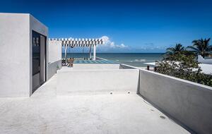 Modern Yucatán Beach House with Rooftop Pool & Direct Sand Access - Chuburná, Mexico