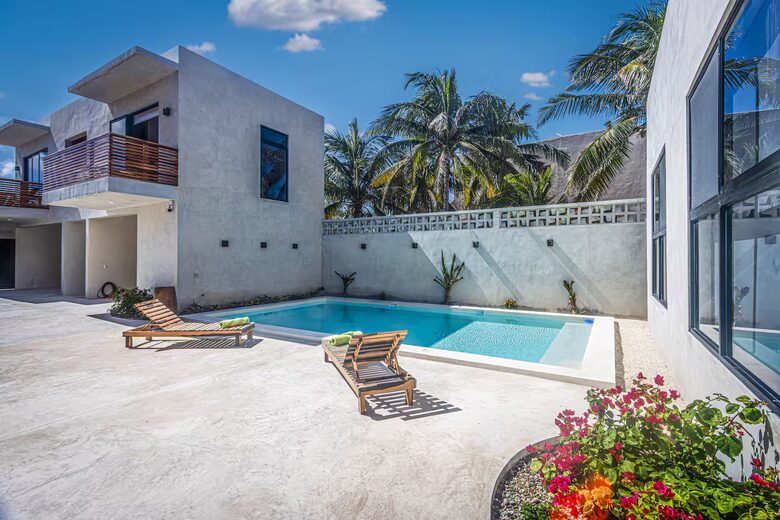 Modern Yucatán Beach House with Rooftop Pool & Direct Sand Access - Chuburná, Mexico