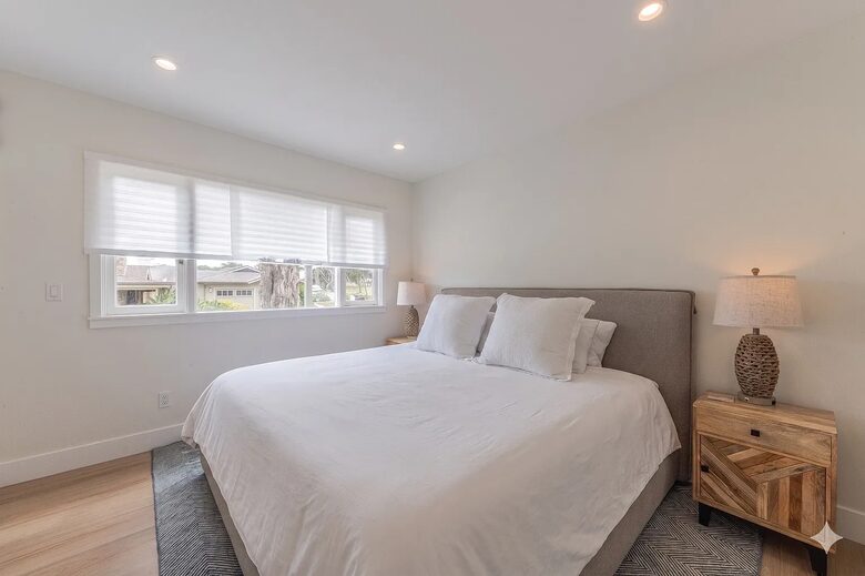 Bright Coastal Escape in Pacific Grove - Pacific Grove, California