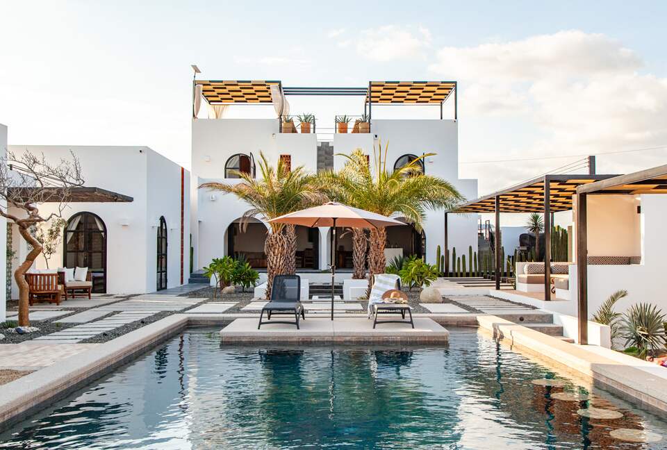 Casa Del Toro | Luxury Villa with Pool, Sauna & Rooftop Ocean Views - Todos Santos, Mexico