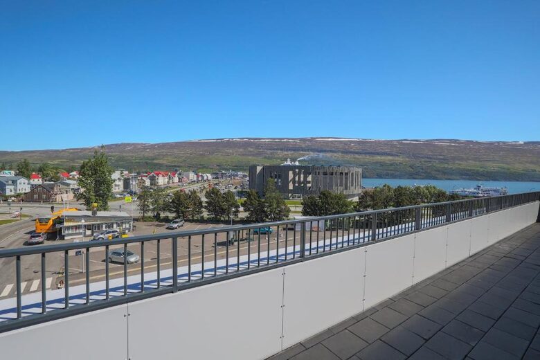 Eyjafjörður View Penthouse - Akureyri, Iceland