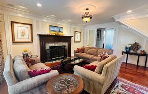 Grand Estate in Canyon Country - Canyon Country, California