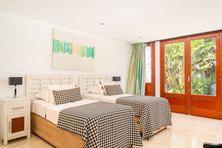 El Rincon | Golden Mile Jewel - Marbella, Spain