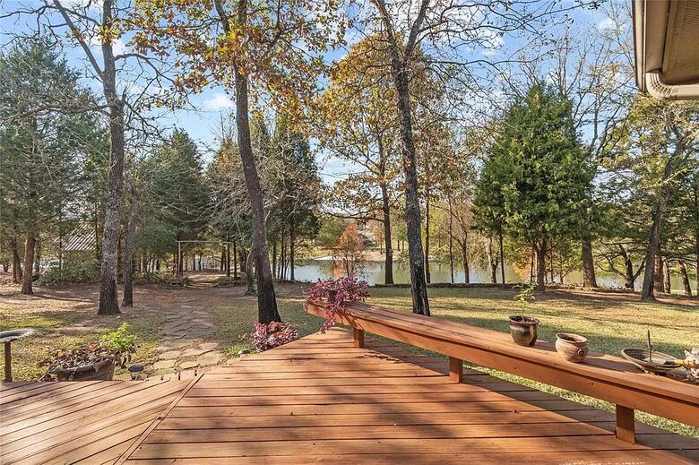 Waterfront Estate on Deep-Water Cove with Sandy Beach - Malakoff, Texas