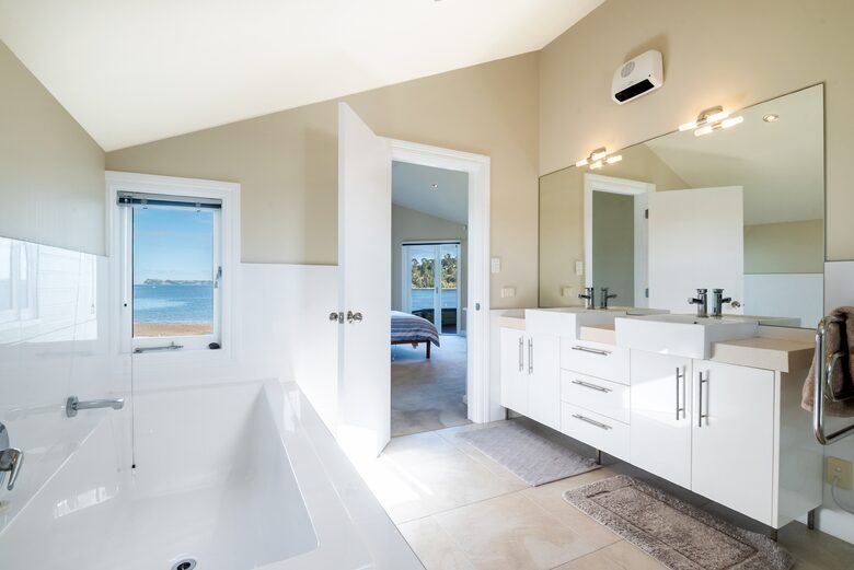 Luxury Beachfront Farm Estate - Matakana, New Zealand