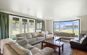 Luxury Beachfront Farm Estate - Matakana, New Zealand