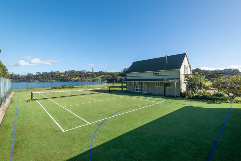 Luxury Beachfront Farm Estate - Matakana, New Zealand