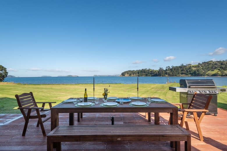 Luxury Beachfront Farm Estate - Matakana, New Zealand