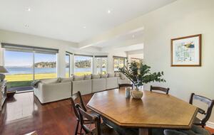Luxury Beachfront Farm Estate - Matakana, New Zealand