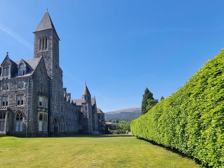 The Abbey Church | A Highland Retreat with Loch Ness Views - Fort Augustus, United Kingdom