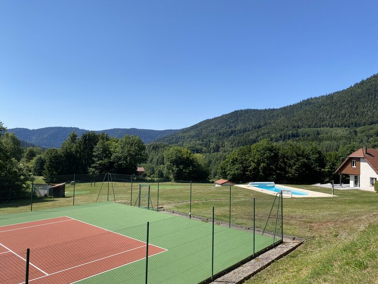 Vosges Estate with Private Tennis & 3-Hole-Golf - Le Saulcy, France