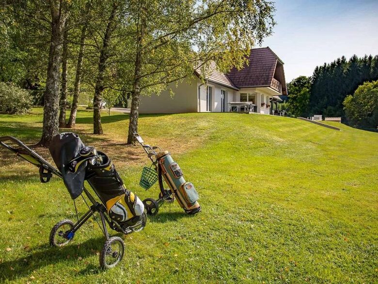 Vosges Estate with Private Tennis & 3-Hole-Golf - Le Saulcy, France