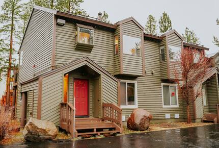 Forest Retreat Near Mammoth Mountain - Mammoth Lakes, California