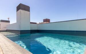 Apartment with Terrace & Pool near Riverfront - Lisbon, Portugal