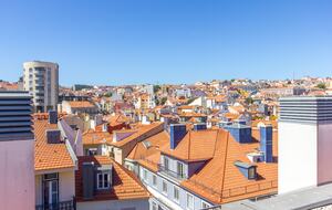Apartment with Terrace & Pool near Riverfront - Lisbon, Portugal