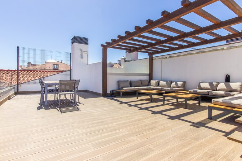 Lisbon Apartment Near Riverfront with Terrace & Pool - Lisbon, Portugal