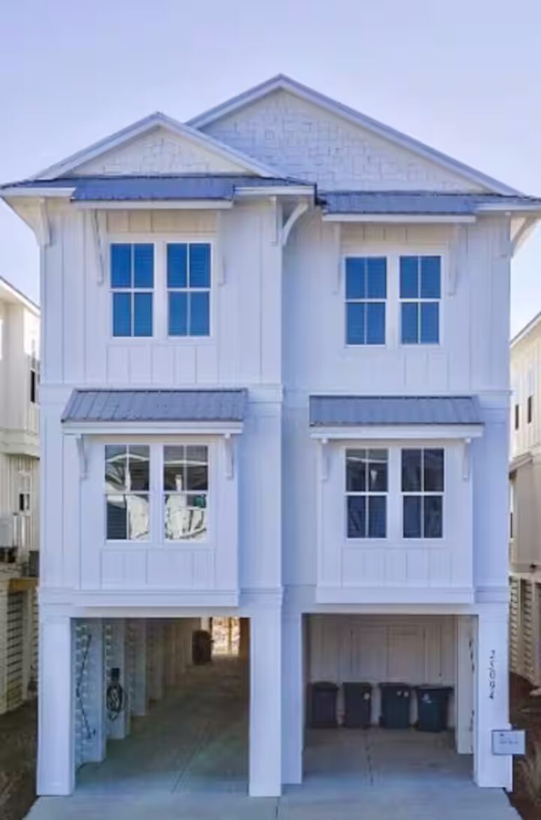 The Pool House at Orange Beach - Orange Beach, Alabama