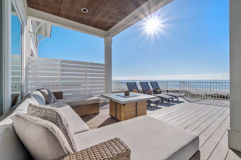 The Pool House at Orange Beach - Orange Beach, Alabama