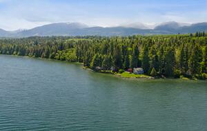 Pearl Point Beach House - Union Bay, Canada