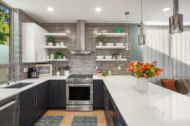 Modern Central District Escape Near Downtown Seattle - Seattle, Washington