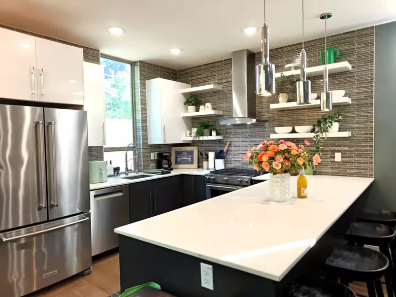 Modern Central District Escape Near Downtown Seattle - Seattle, Washington