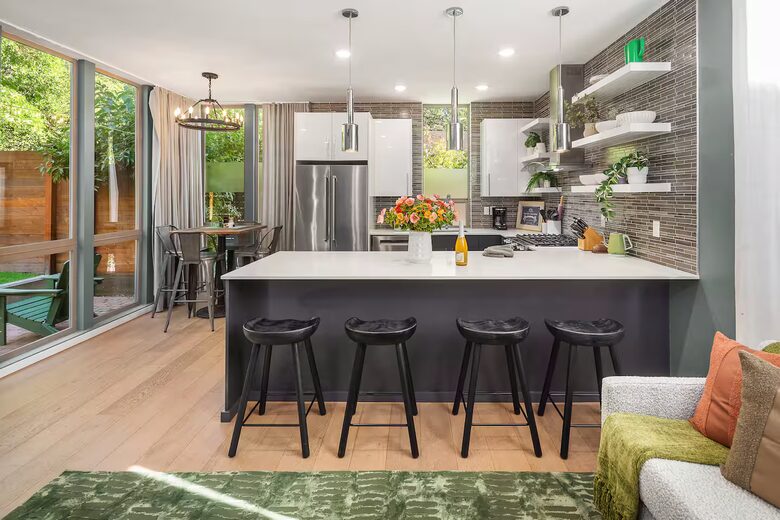 Modern Central District Escape Near Downtown Seattle - Seattle, Washington