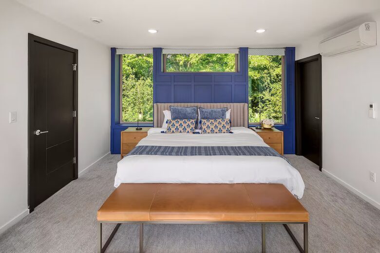 Modern Central District Escape Near Downtown Seattle - Seattle, Washington
