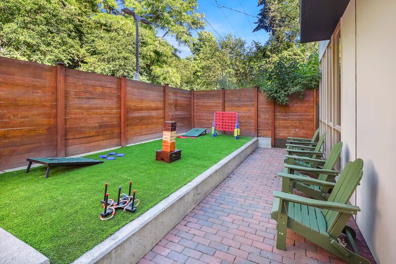 Modern Central District Escape Near Downtown Seattle - Seattle, Washington