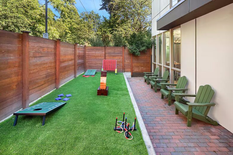 Modern Central District Escape Near Downtown Seattle - Seattle, Washington