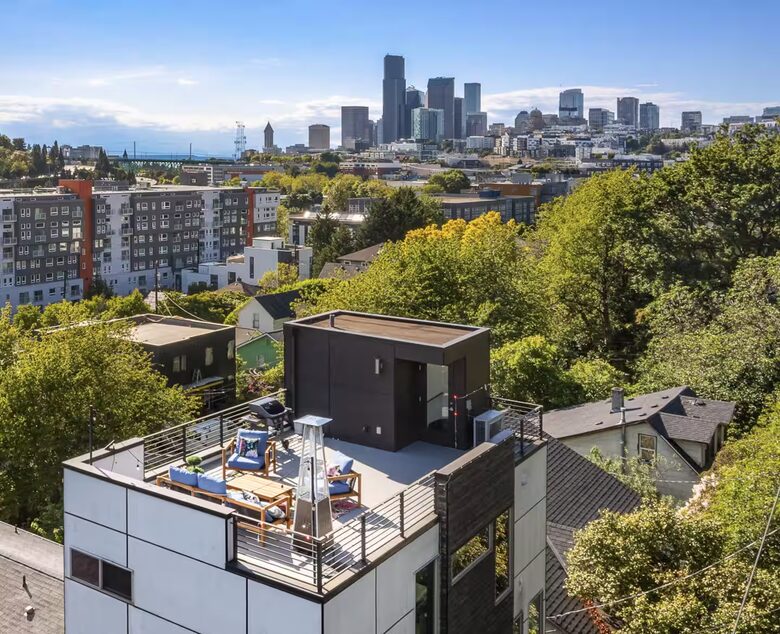 Modern Central District Escape Near Downtown Seattle - Seattle, Washington