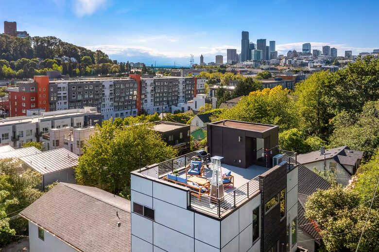 Modern Central District Escape Near Downtown Seattle - Seattle, Washington