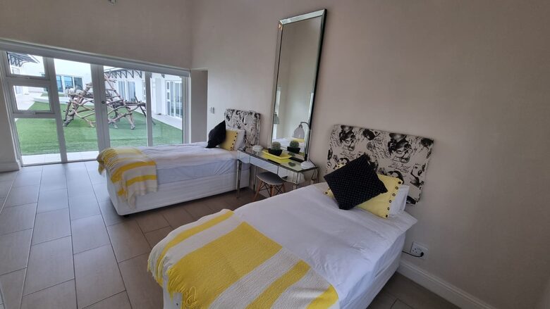 A Coastal Sanctuary with 360-Degree Views - Hermanus, South Africa