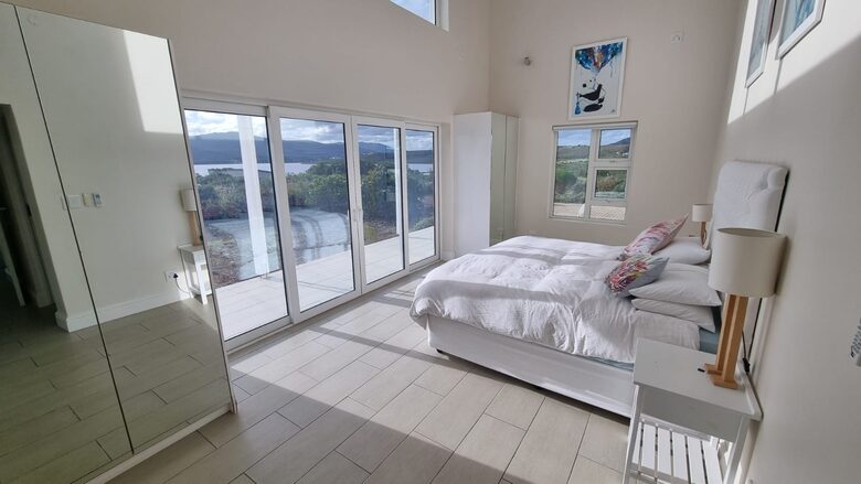 A Coastal Sanctuary with 360-Degree Views - Hermanus, South Africa