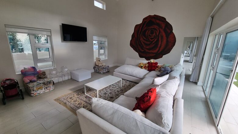 A Coastal Sanctuary with 360-Degree Views - Hermanus, South Africa