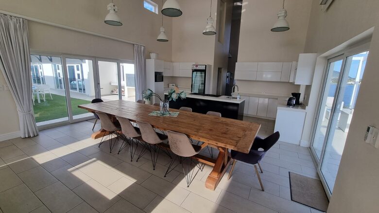 A Coastal Sanctuary with 360-Degree Views - Hermanus, South Africa