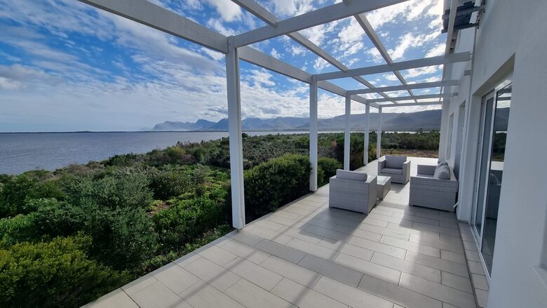 A Coastal Sanctuary with 360-Degree Views - Hermanus, South Africa