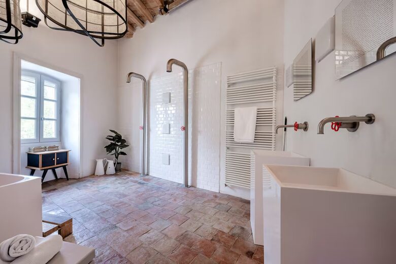 Contemporary Elegance in a Historic Aubussargues Priory - Aubussargues, France