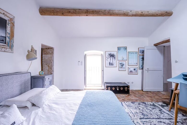 Contemporary Elegance in a Historic Aubussargues Priory - Aubussargues, France