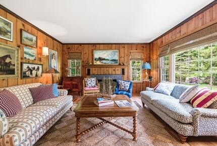 Château Marquette Lakeside Retreat - New Buffalo, Michigan