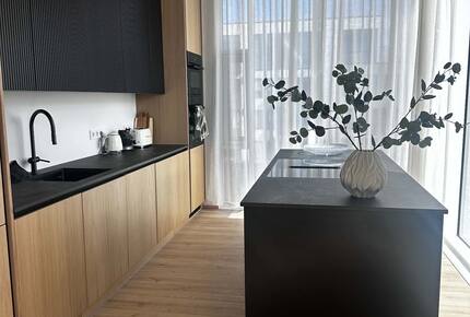 Coastal Penthouse with Panoramic Reykjavík Views - Kópavogsbær, Iceland