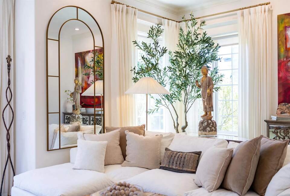 Wellness-Inspired La Jolla Retreat Steps from the Ocean - La Jolla, California