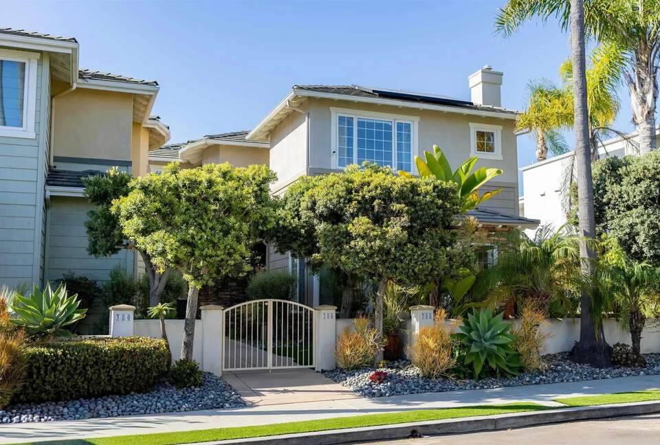 Wellness-Inspired La Jolla Retreat Steps from the Ocean - La Jolla, California