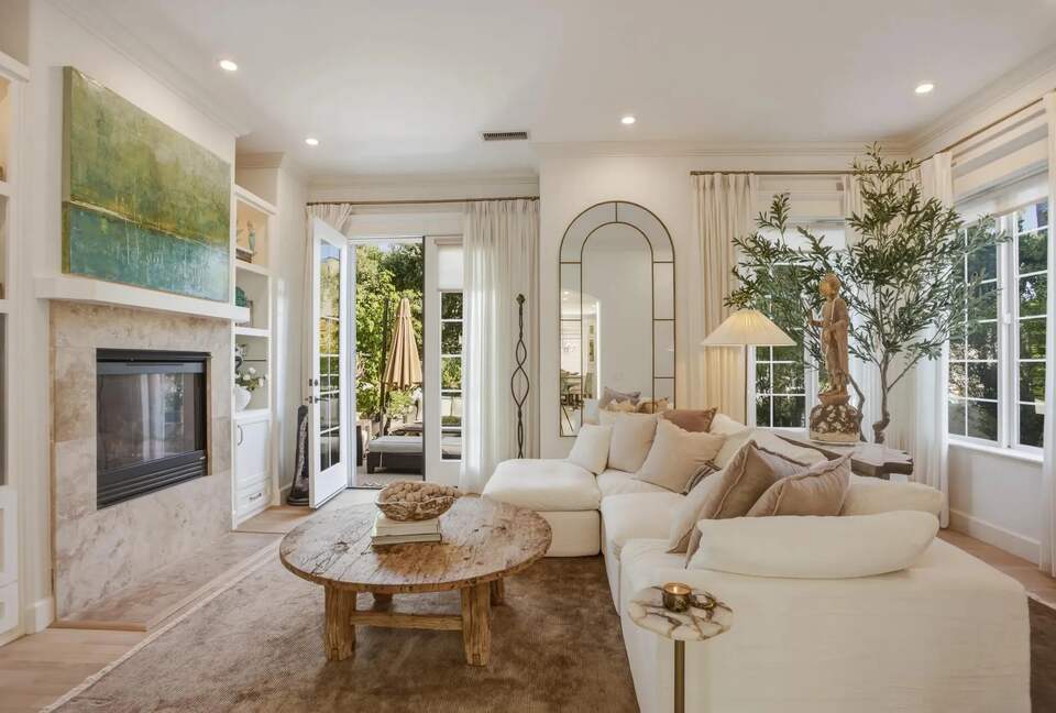 Wellness-Inspired La Jolla Retreat Steps from the Ocean - La Jolla, California