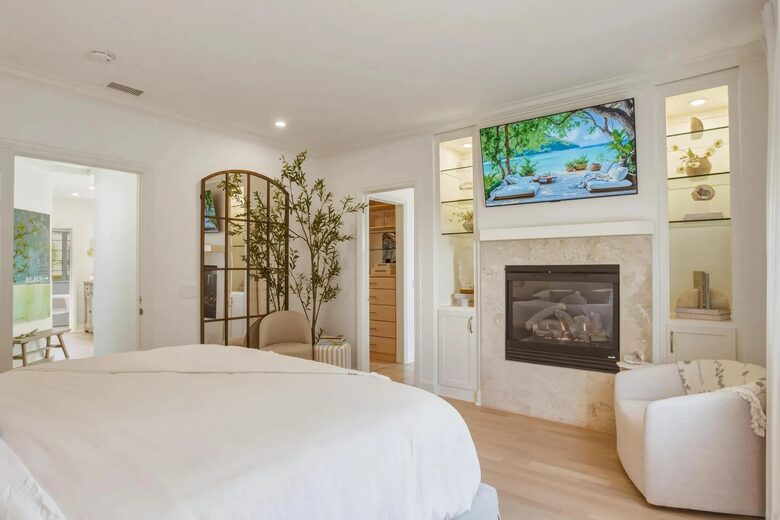Wellness-Inspired La Jolla Retreat Steps from the Ocean - La Jolla, California