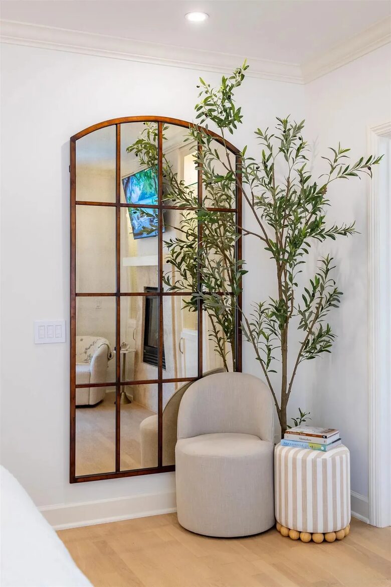 Wellness-Inspired La Jolla Retreat Steps from the Ocean - La Jolla, California