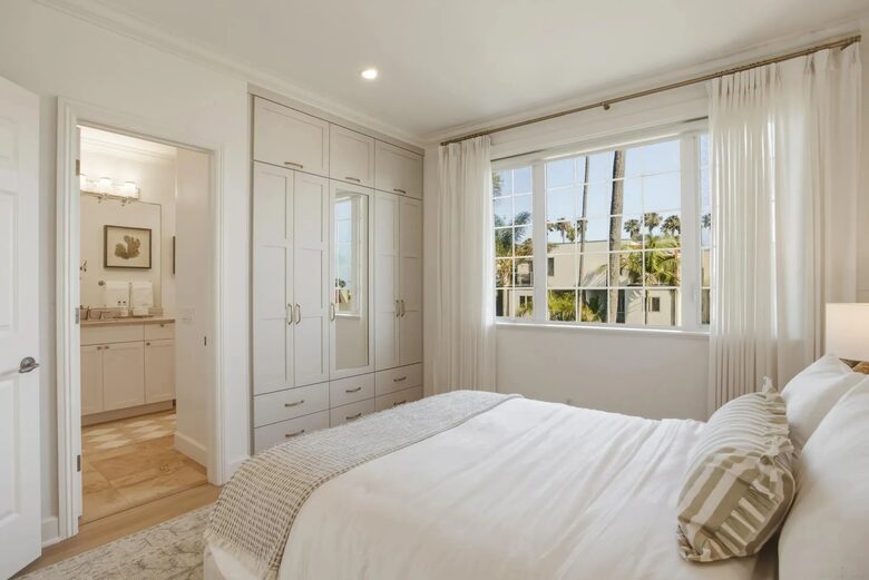 Wellness-Inspired La Jolla Retreat Steps from the Ocean - La Jolla, California