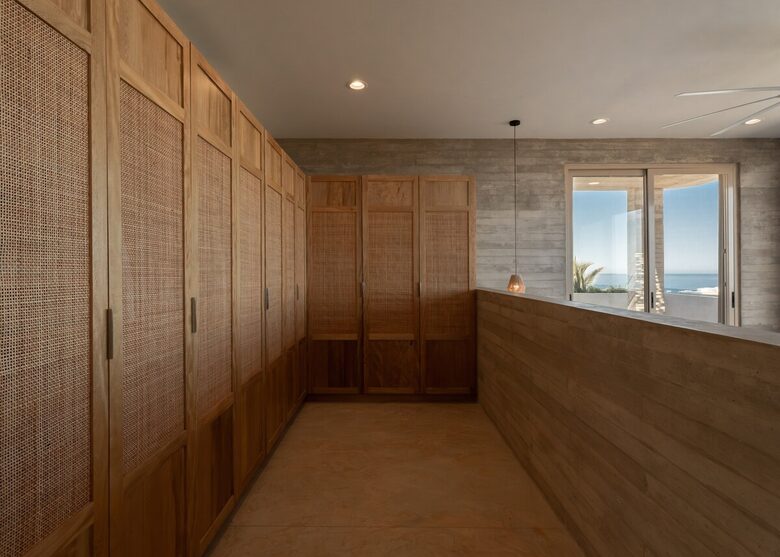 Off-Grid Baja Retreat Overlooking the Sea of Cortez - Playa Tortuga, Mexico